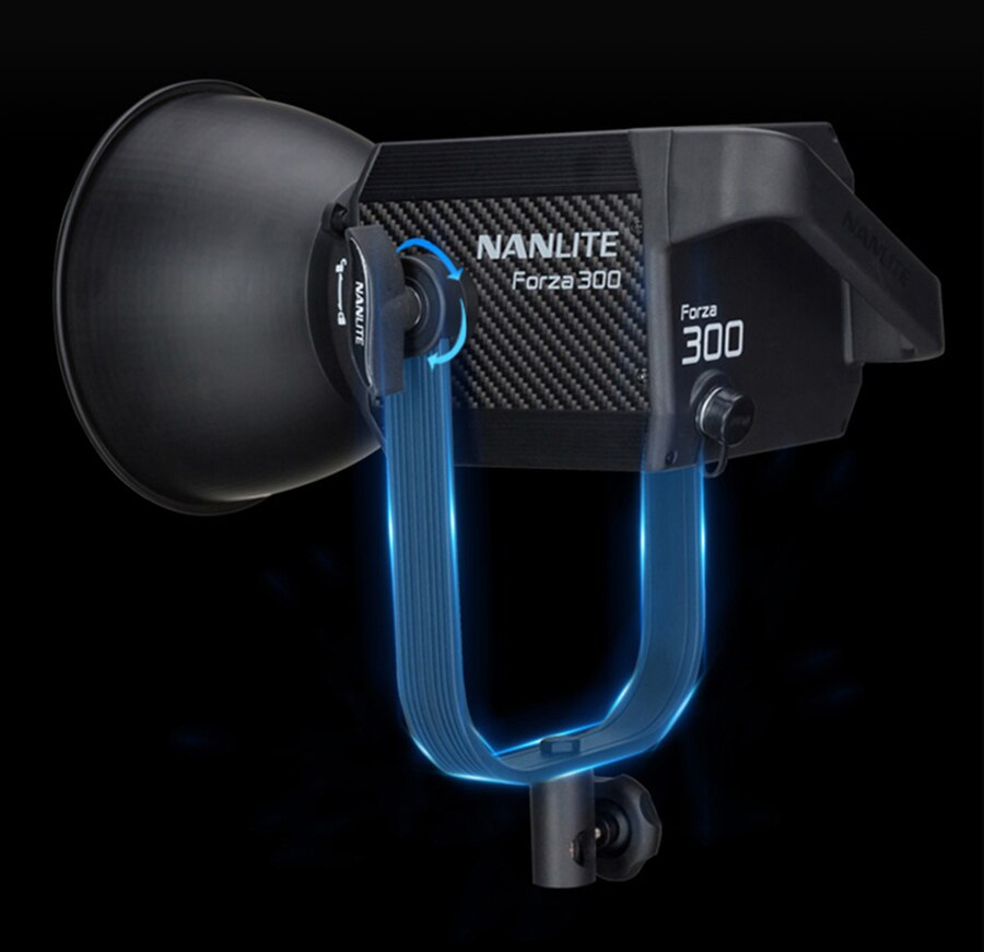 Светодиодный прожектор с рефлектором. 300Вт. 5600К Nanlite (Nanguang) Forza 300