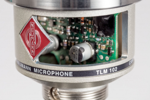 TLM 102 Neumann Кардиодный студиный микрофон